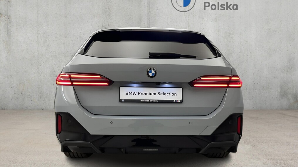 BMW Serii 5, 520