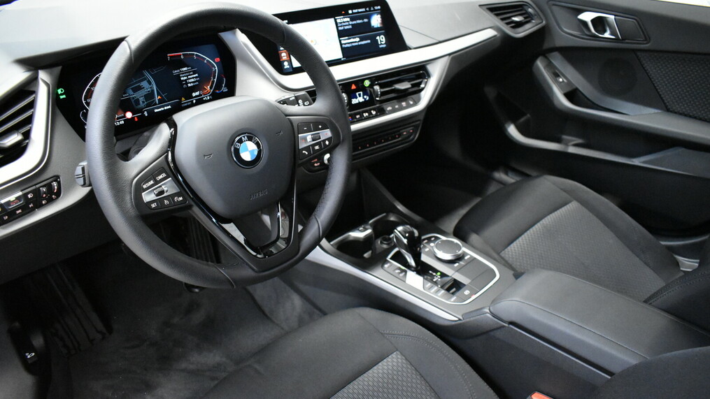 BMW Serii 1, 118