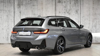 BMW Serii 3, 330