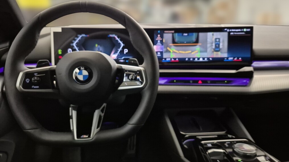 BMW Serii 5, 520