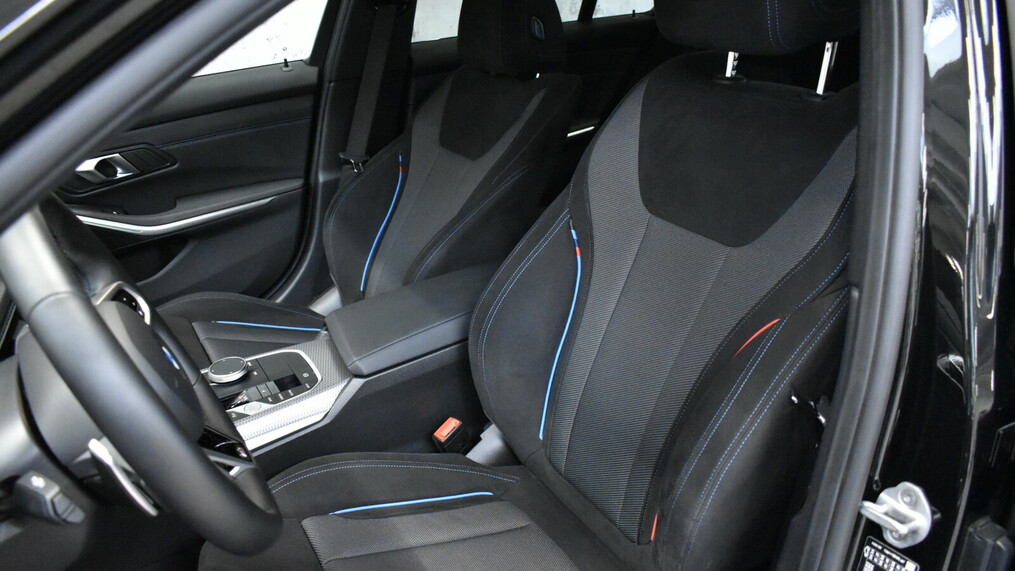 BMW Seria 3, 320