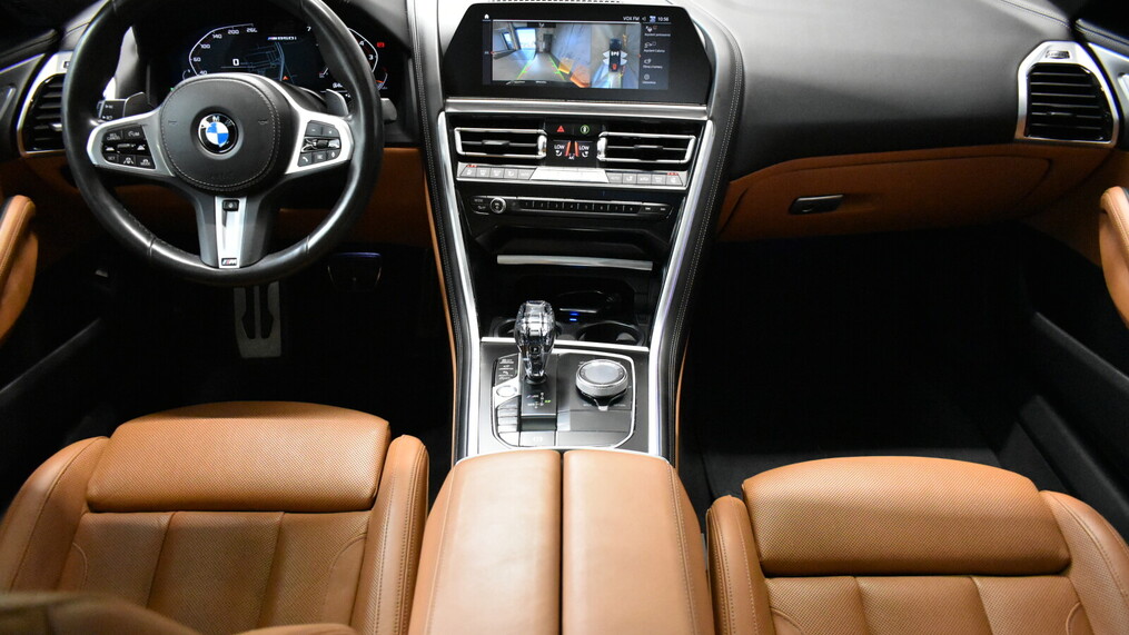 BMW Serii 8, 850