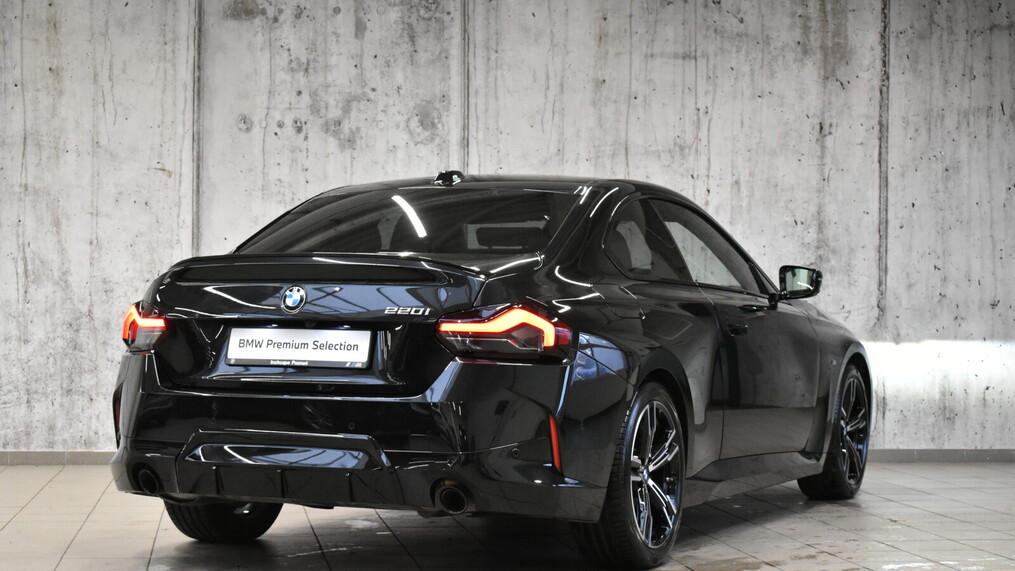 BMW Serii 2, 220