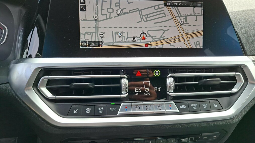 BMW Serii 3, 320