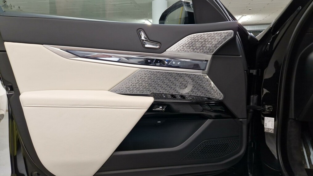 BMW Seria 7 i7