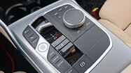 BMW Serii 3, 320