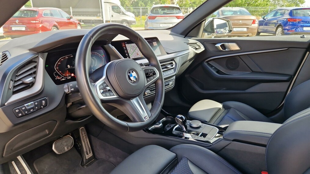 BMW Seria 2 218