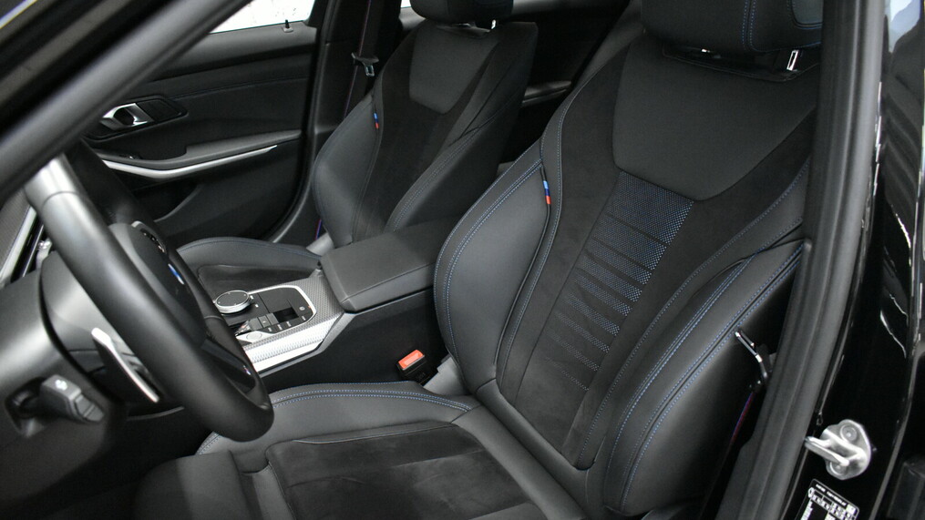 BMW Serii 3, 320