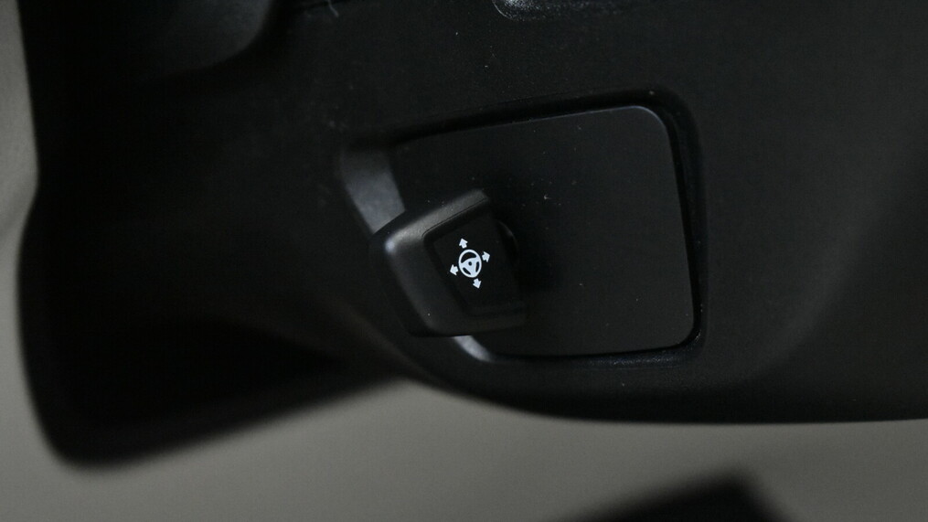 BMW Seria 5, 530