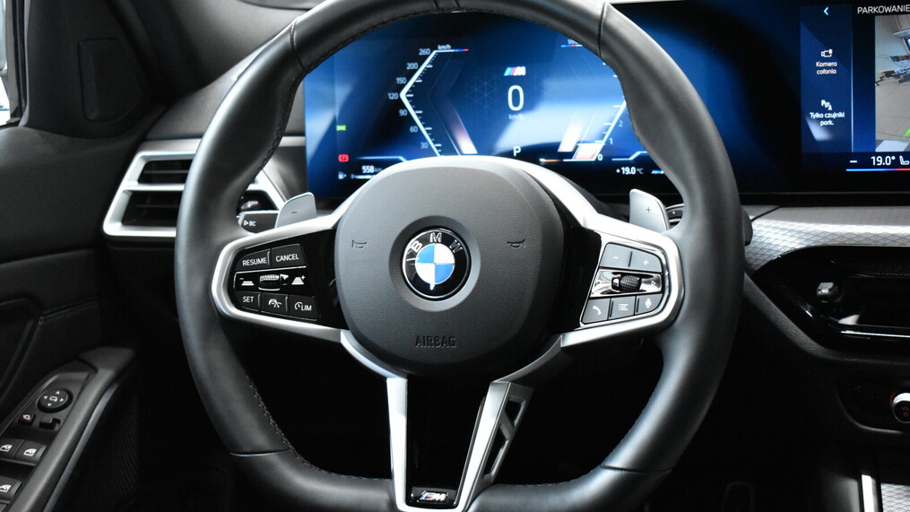 BMW Serii 3, 330