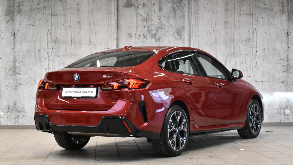 BMW Serii 2, 220