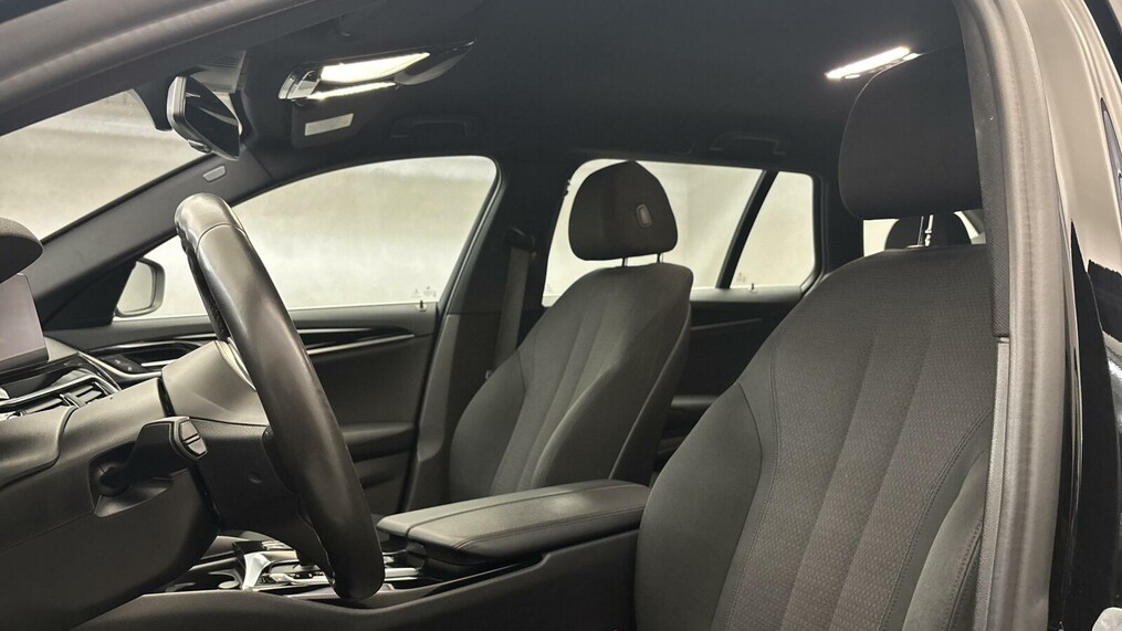 BMW Serii 5, 518