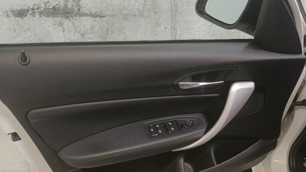 BMW Serii 1, 120