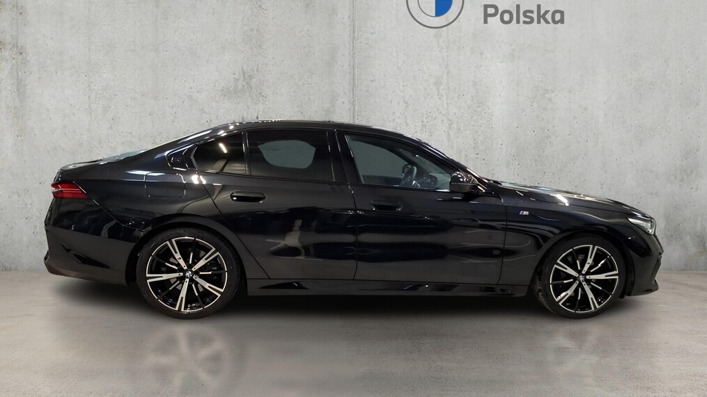 BMW Serii 5, 540