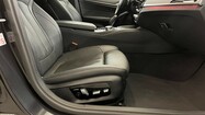 BMW Serii 5, 530
