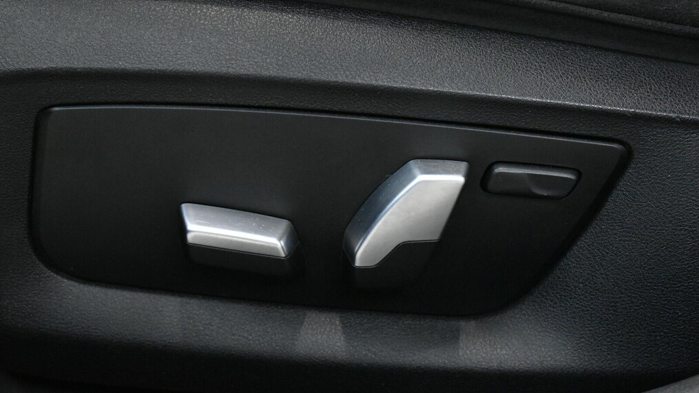 BMW Serii 5, 530