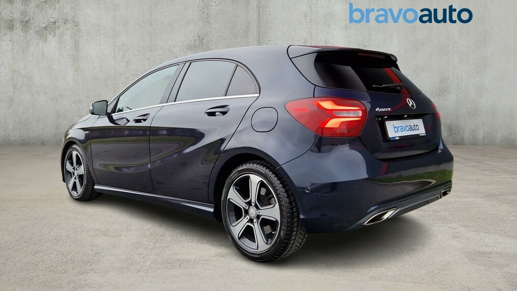 Mercedes-Benz A 220