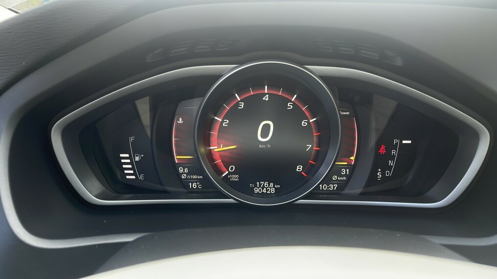Volvo V40