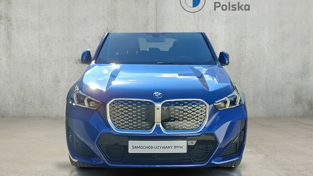 BMW iX1