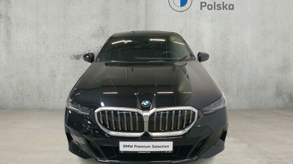BMW Serii 5, 520