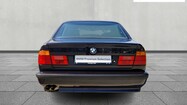 BMW Serii 5, 525