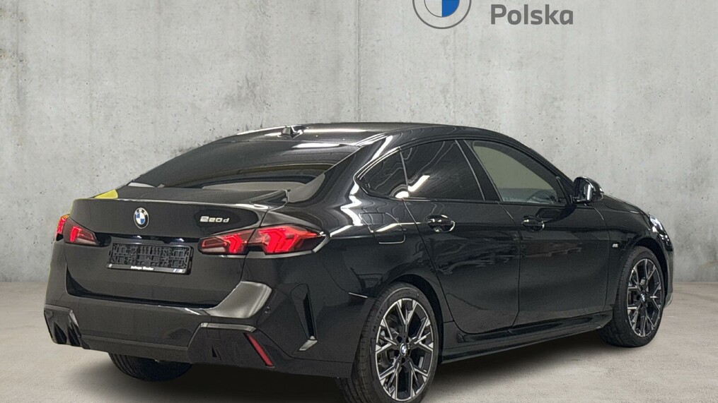 BMW Serii 2, 220