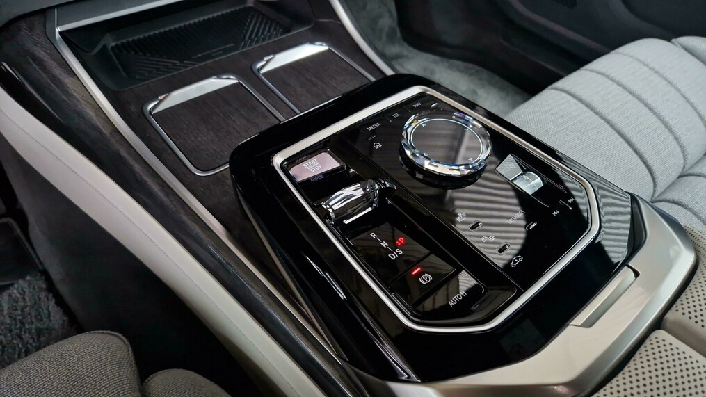BMW Seria 7 760