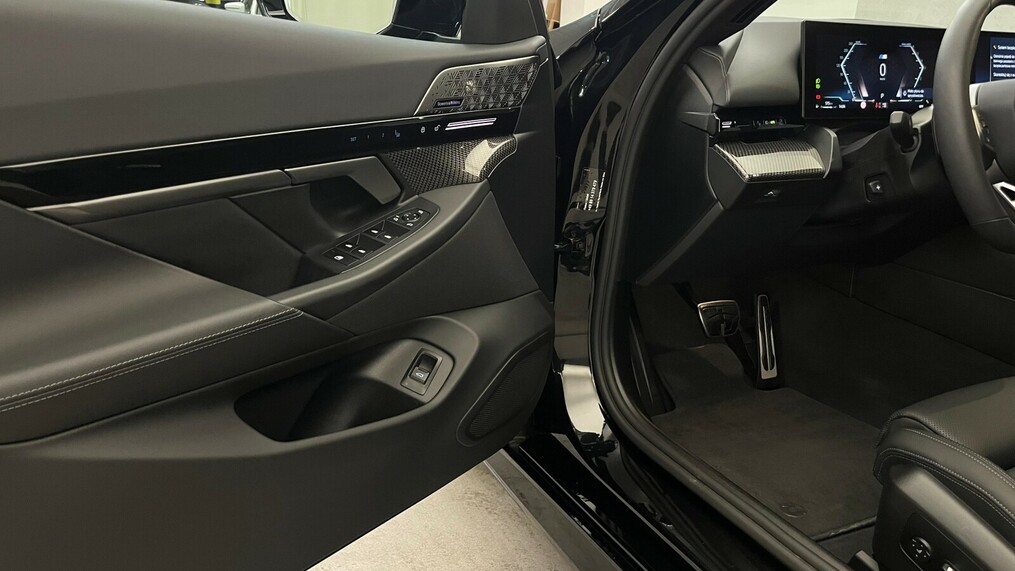 BMW Serii 5, 540