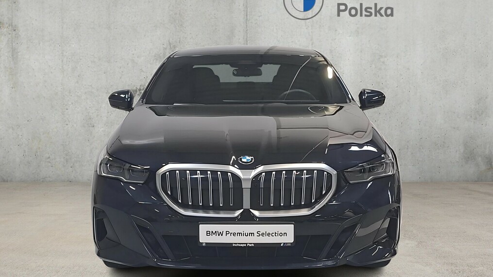 BMW Serii 5, 520