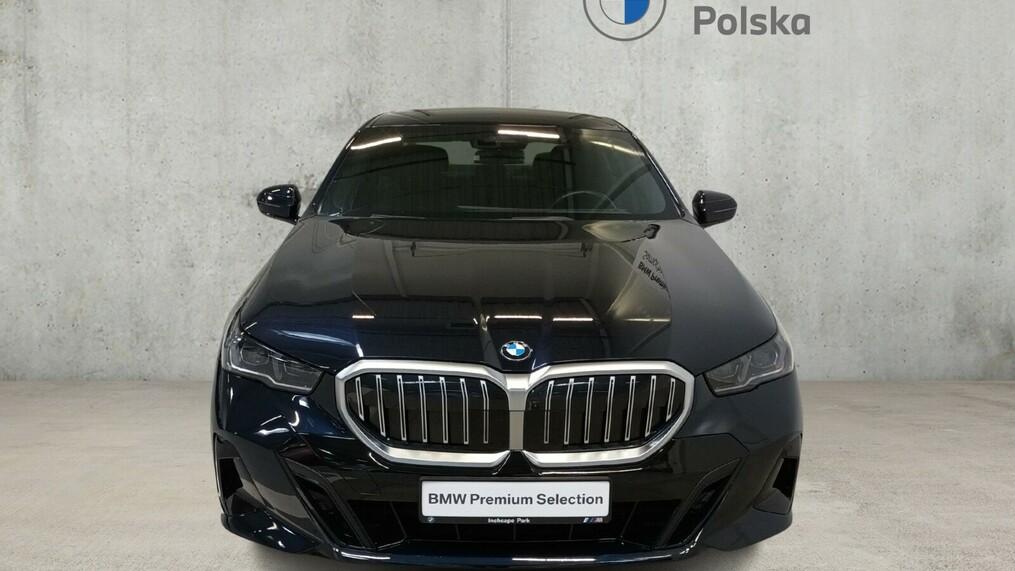 BMW Serii 5, 520