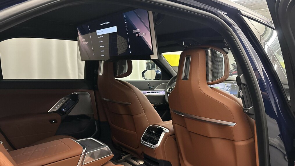 BMW Serii 7, 740