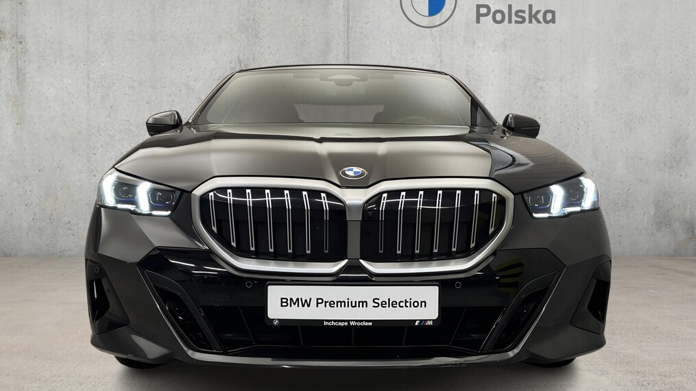 BMW Serii 5, 520