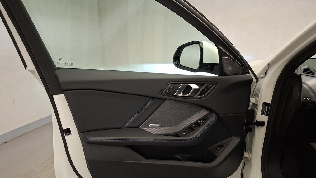 BMW Serii 1, 123