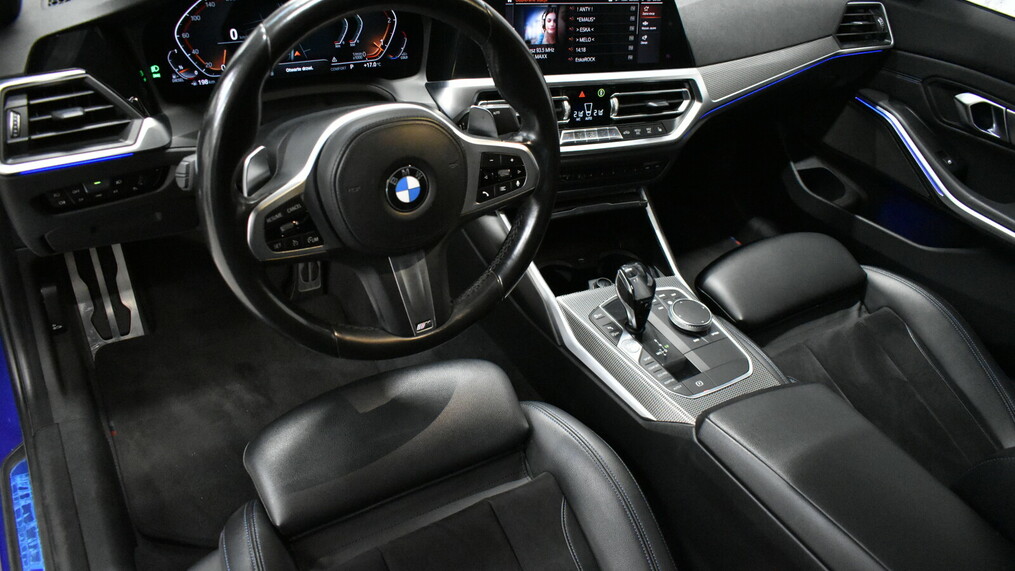 BMW Serii 3, 320