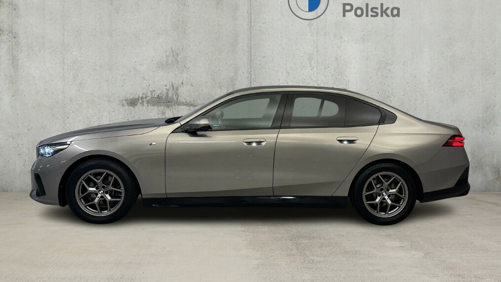 BMW Seria 5, 520
