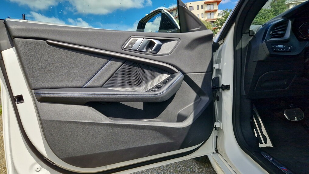 BMW Seria 2 218
