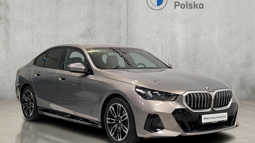 BMW Serii 5, 520