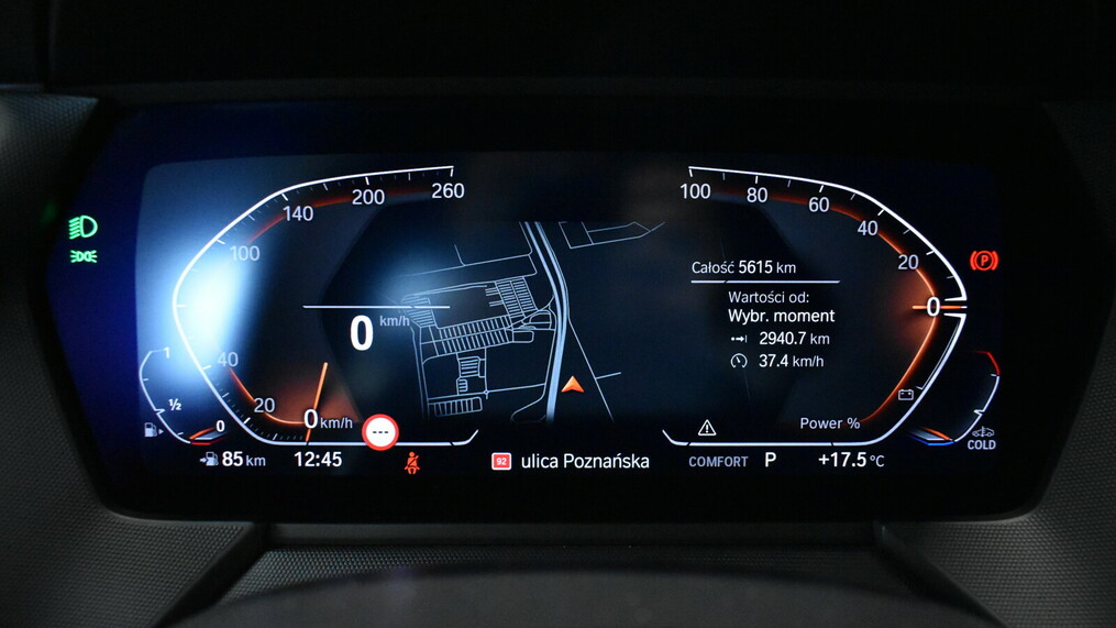 BMW Serii 2, 218