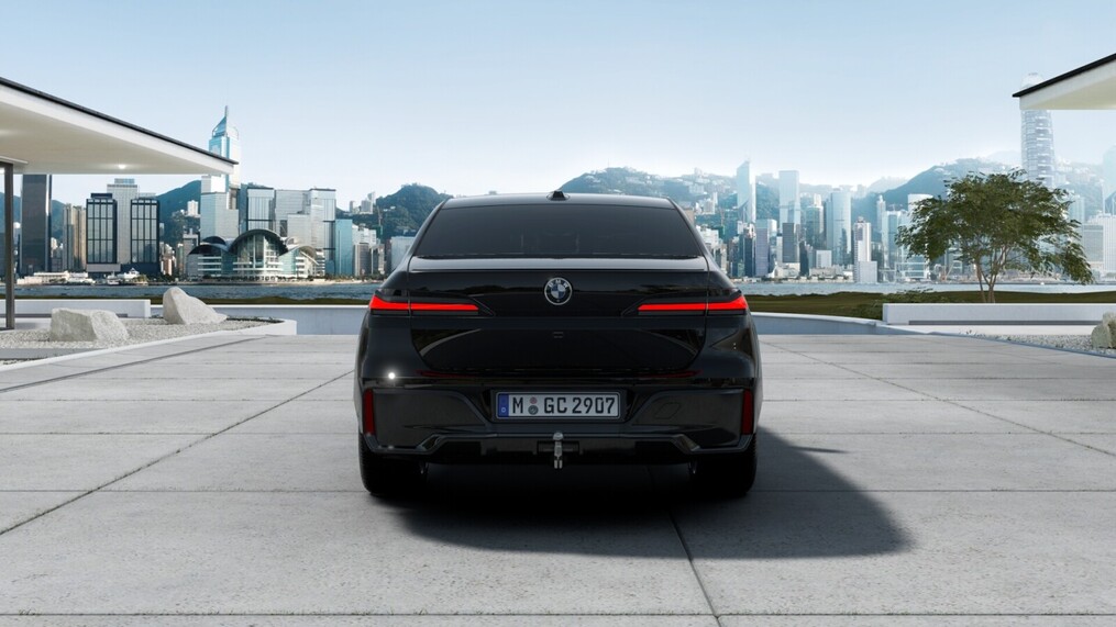 BMW Serii 7, 740