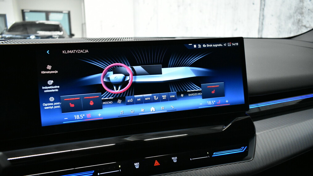 BMW Serii 5, 520