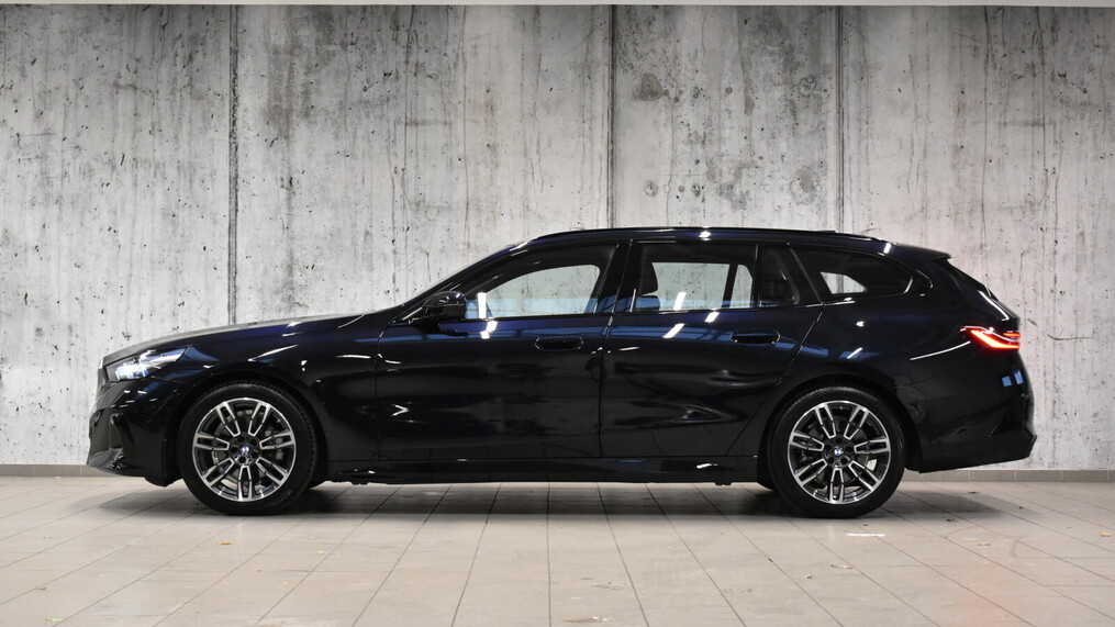 BMW Serii 5, 520