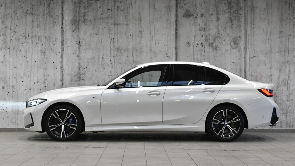 BMW Serii 3, 320