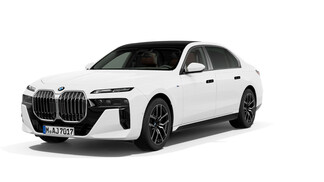 BMW Serii 7, 740