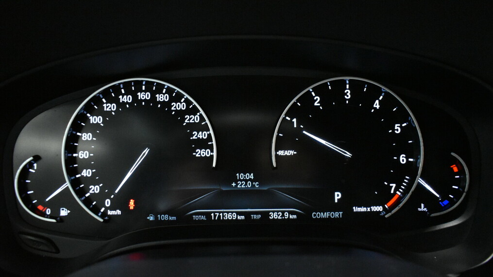 BMW Serii 5, 530