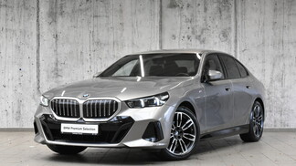 BMW Serii 5, 520