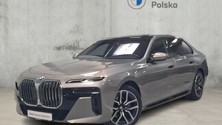 BMW Serii 7, 740
