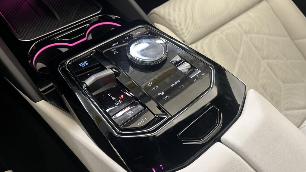 BMW Serii 5, i5