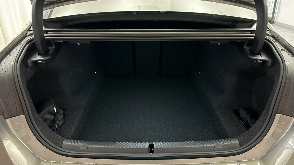 BMW Seria 5, 520