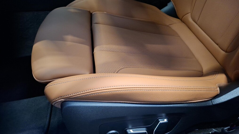 BMW Serii 3, 320