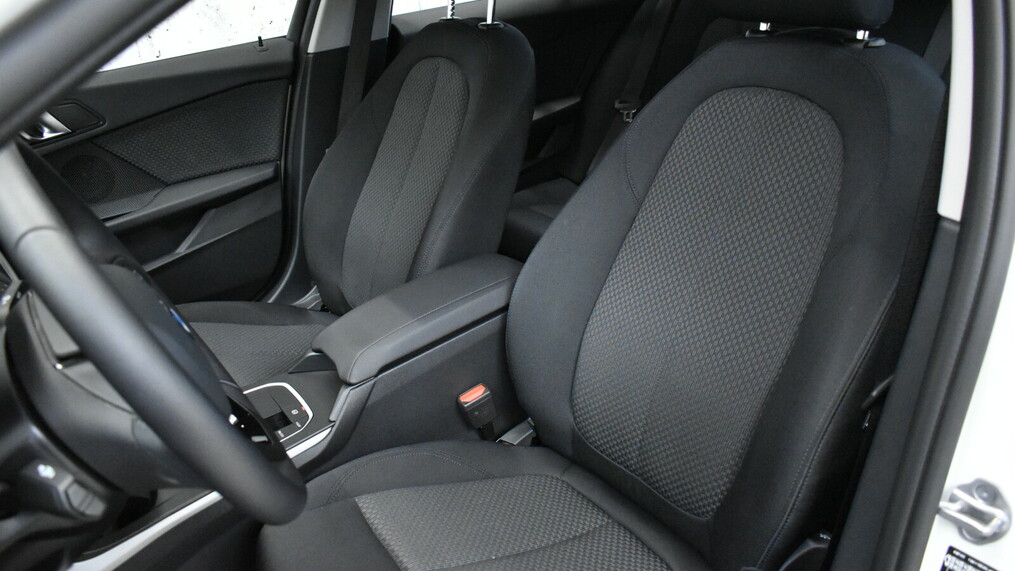 BMW Serii 1, 118